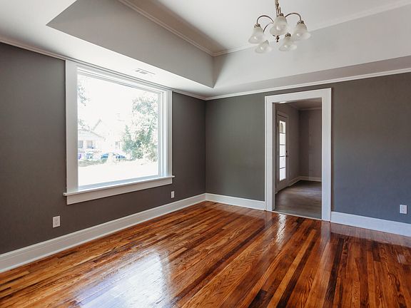 4th image of 605 W Lenoir Ave #605