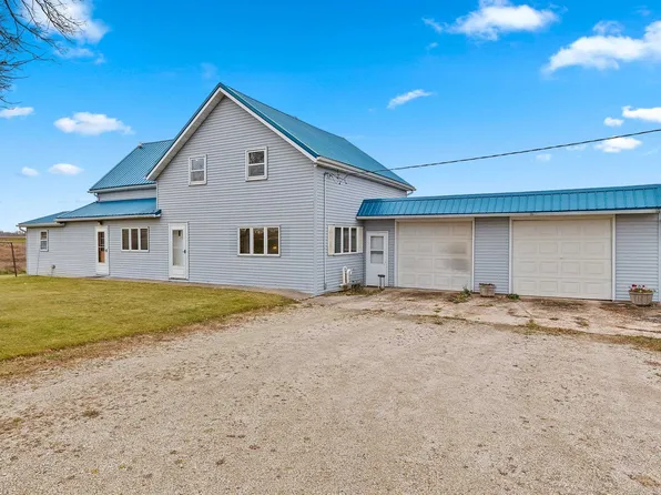N6335 County Road H, Luxemburg, WI 54217