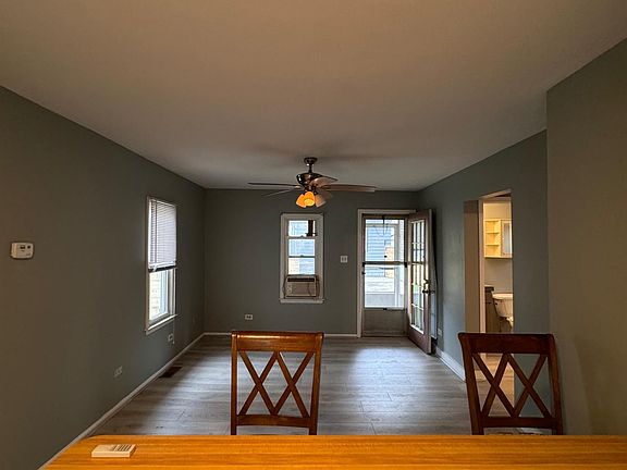 5th image of 18231 Oakwood Ave #C
