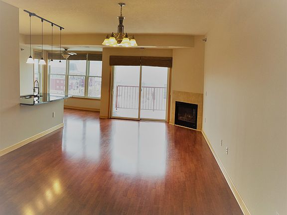 4th image of 630 Main St N APT 410