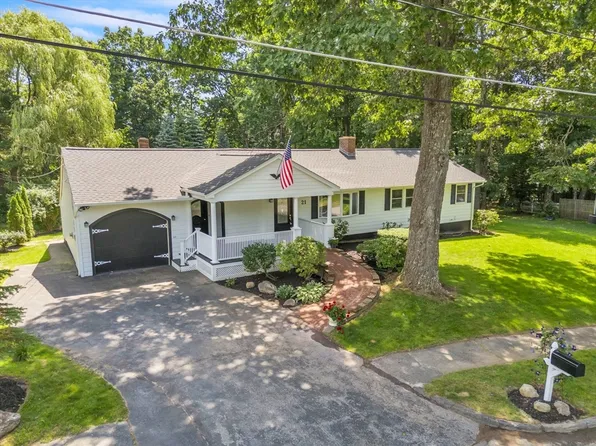 21 Mark Bradford Dr, Holden, MA 01520