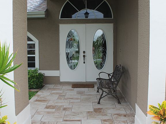2nd image of 918 SW 23rd St