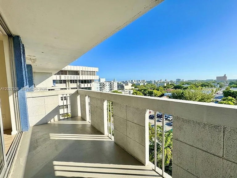 800 West Ave #924 — Photo 9