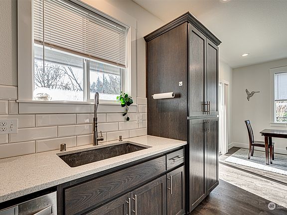 4th image of 8205 NE 88th Circle