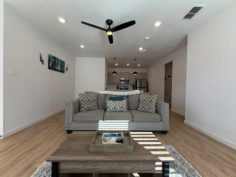 5807 Virginia Ave — Photo 7