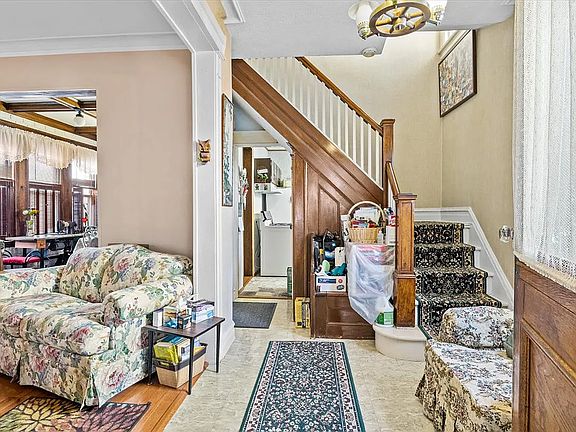 2nd image of 1946 Homecrest Ave