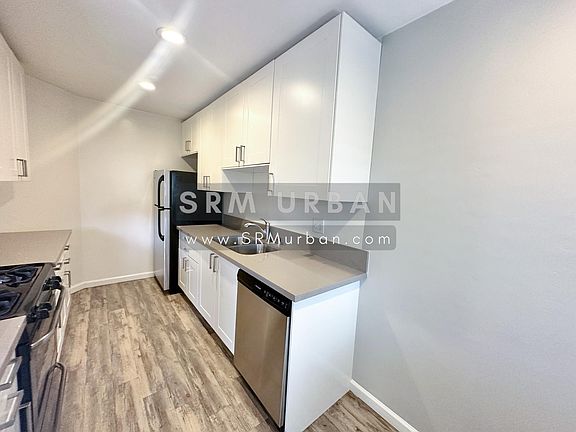 4th image of 3940 Idaho St APT 8