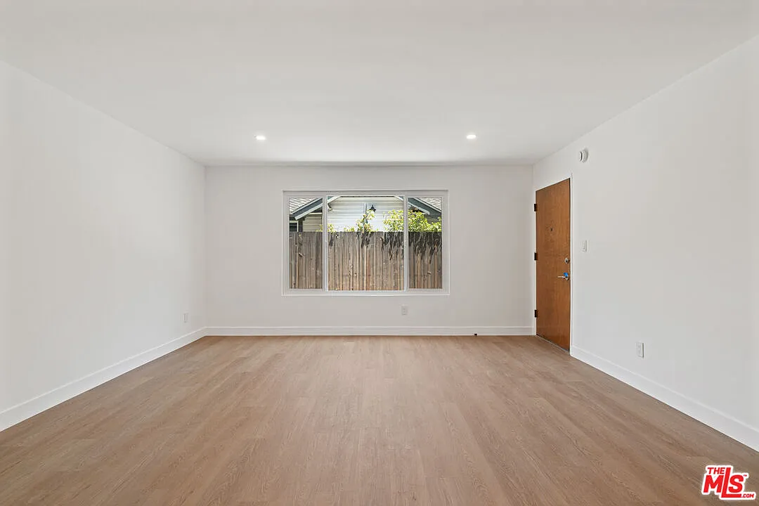 Studio, 1.0 bath, 530 sqft, $2,245 — Photo 3