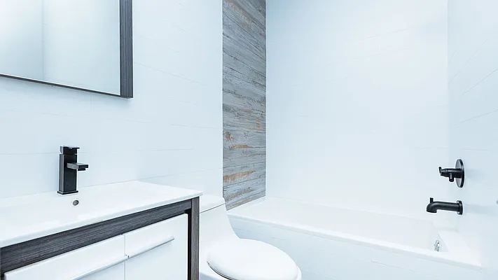 Rented by Nooklyn NYC LLC | media 9