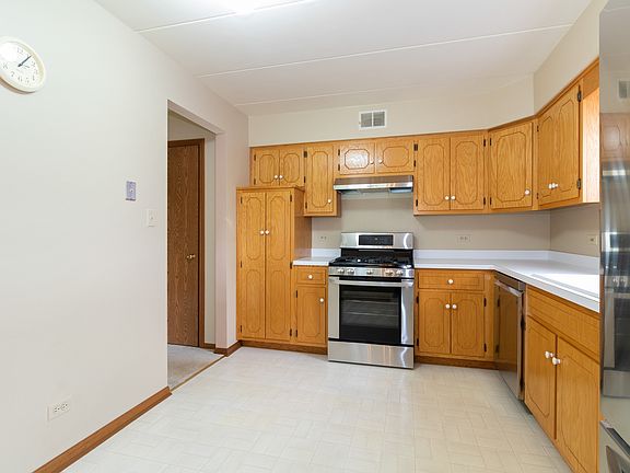5th image of 8900 W 140th St APT 2E
