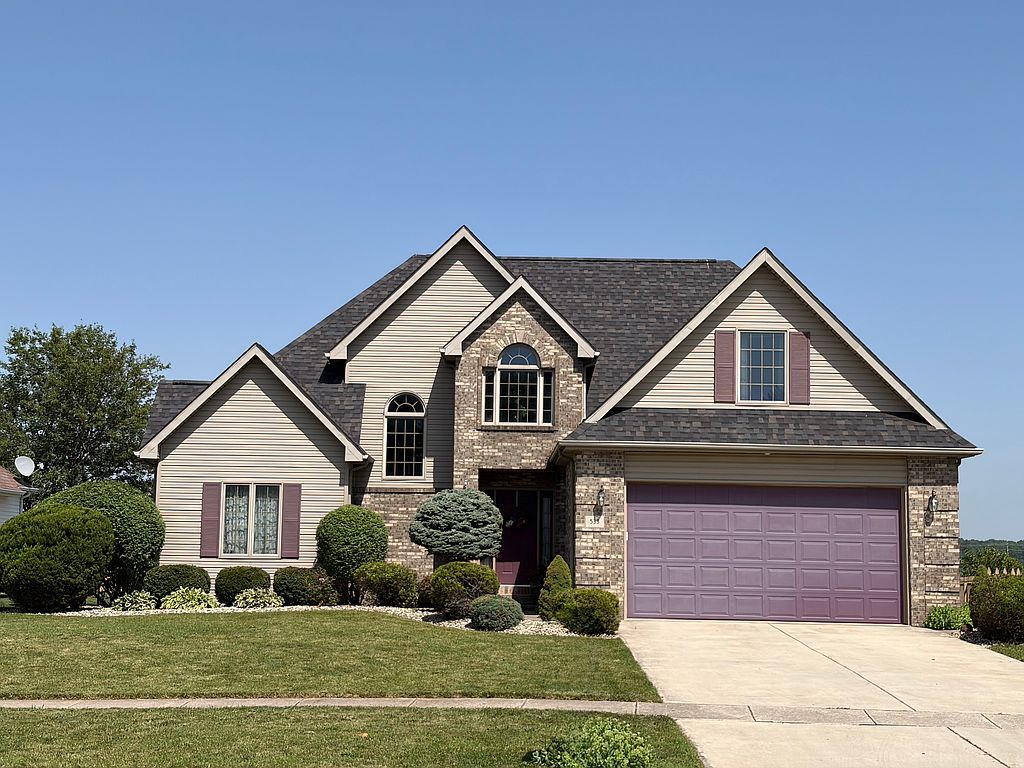 533 Cranberry E - Property Image