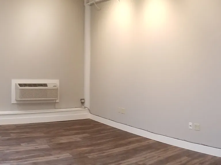 2537 Professor Ave #1 — Photo 6