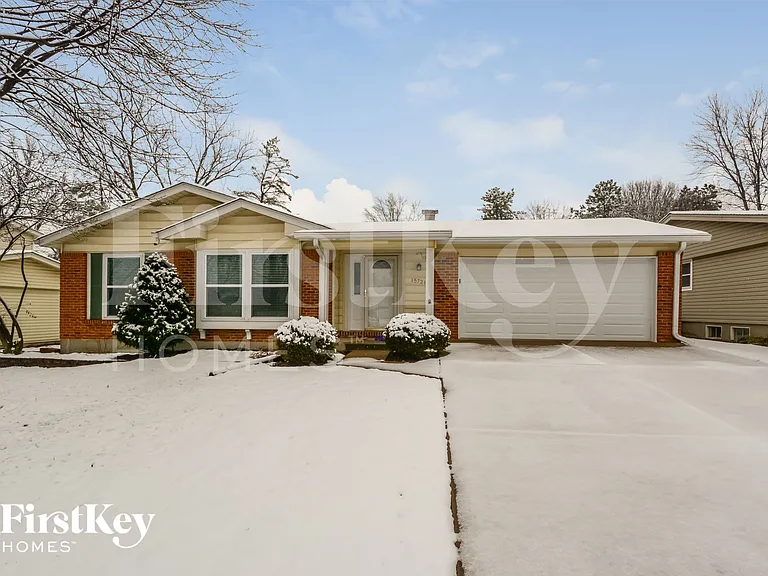 15721 Hill House Rd — Photo 2