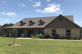 1st image of 1945 Shady Oaks Cir