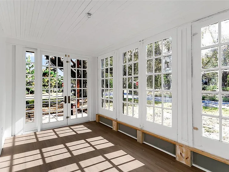 226 Elliott Ave — Photo 20