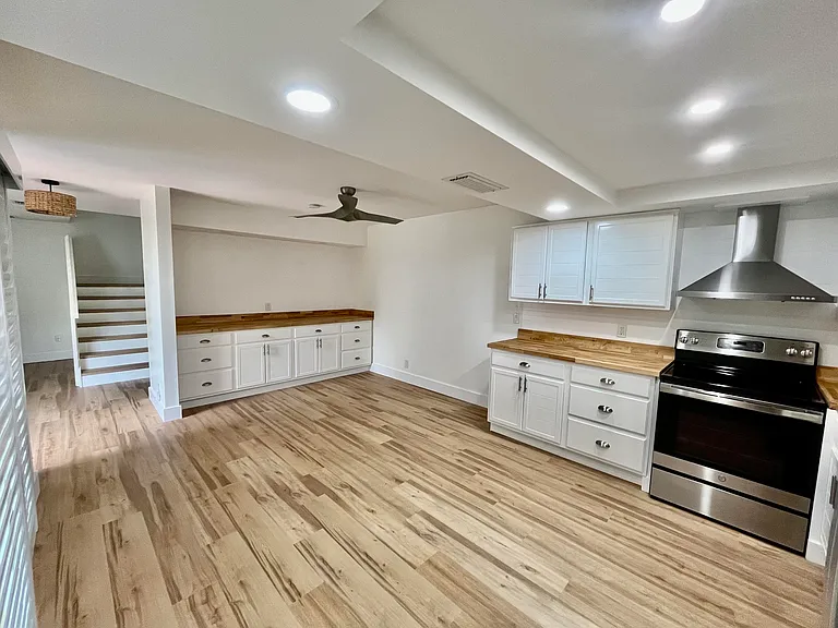 106 Linda Ln #4 — Photo 15