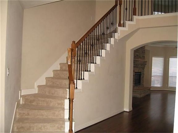 4th image of 2703 Bent Creek Dr