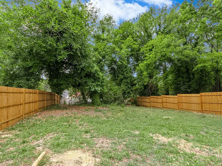 6th privacy fence