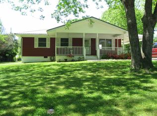 2616 Walnut Rd, Gainesville, GA 30506