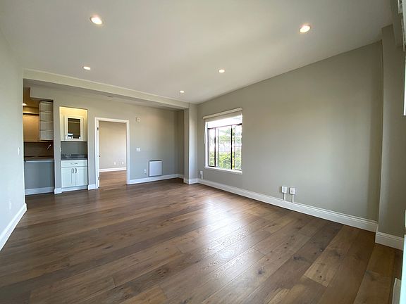 5th image of 900 Chestnut St APT 602