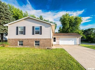 3518 W Pemford Ct, Peoria, IL