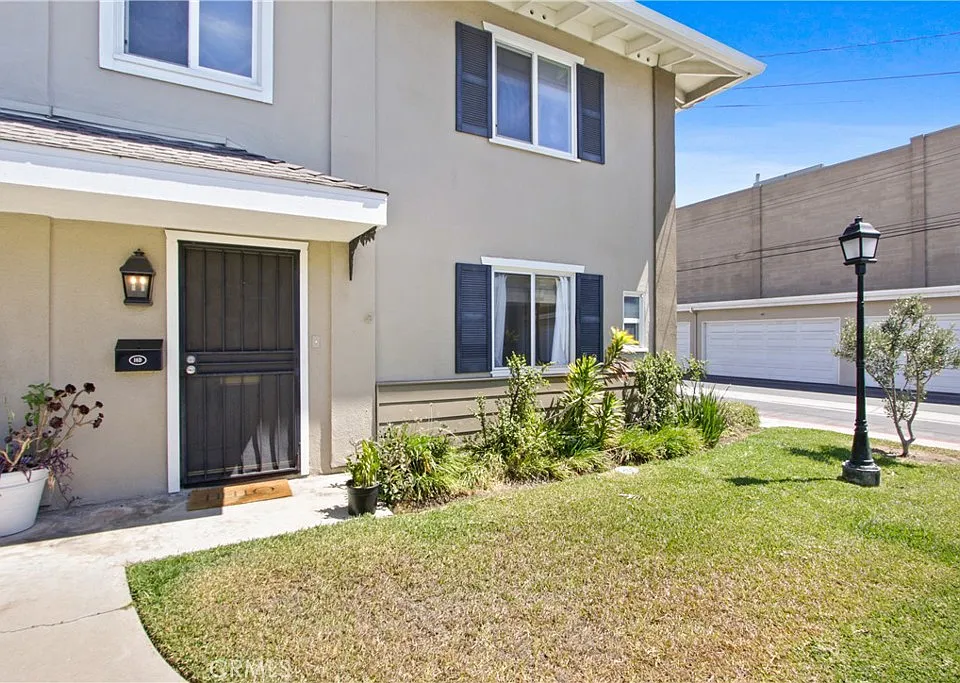 1741 Tustin Ave #16D