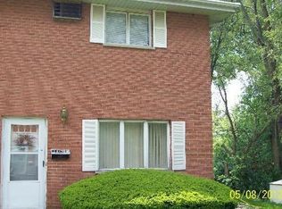 1227 Town Crest Dr APT A, New Lenox, IL