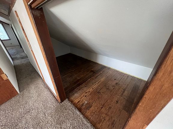 5th image of 3218 Lincoln Way #0