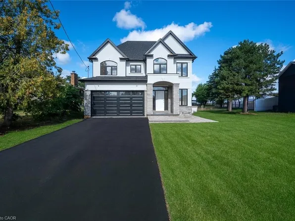 141 Margaret Ave, Hamilton, ON L8J 3G7