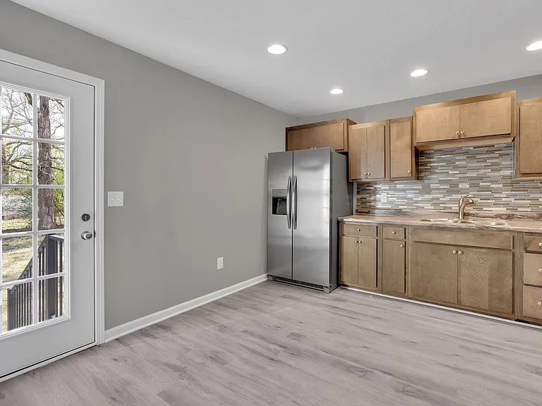530 Noblitt Ln — Photo 18