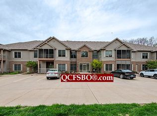 1219 E Kimberly Rd, Bettendorf, IA 52722