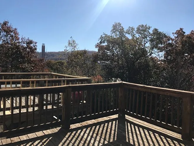 3 bed, 2.5 bath, 1035 sqft, $1,700 — Photo 4
