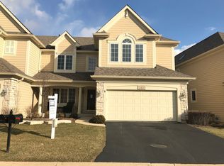 2411 Woodglen Dr, Aurora, IL 60502