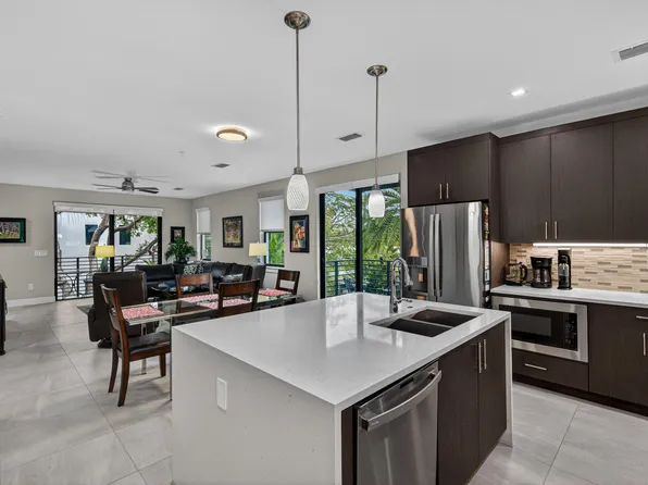 615 NE 22nd Drive, Wilton Manors, FL 33305