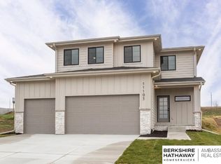 11105 S 217th St, Gretna, NE 68028