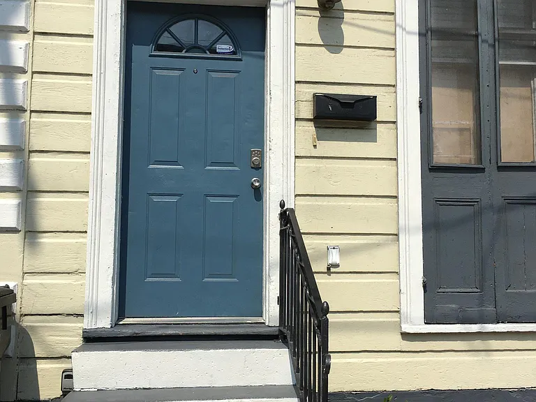 1604 Frenchmen St — Photo 9