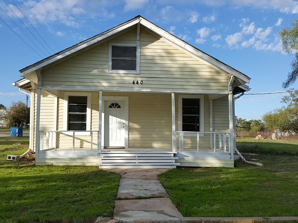 1st image of 440 Avenue E