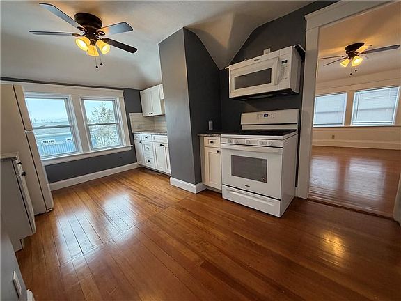 2nd image of 87 Bentley St Floor 2