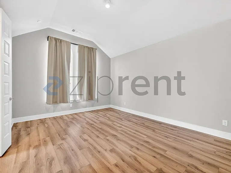 2301 Norma Ln — Photo 15