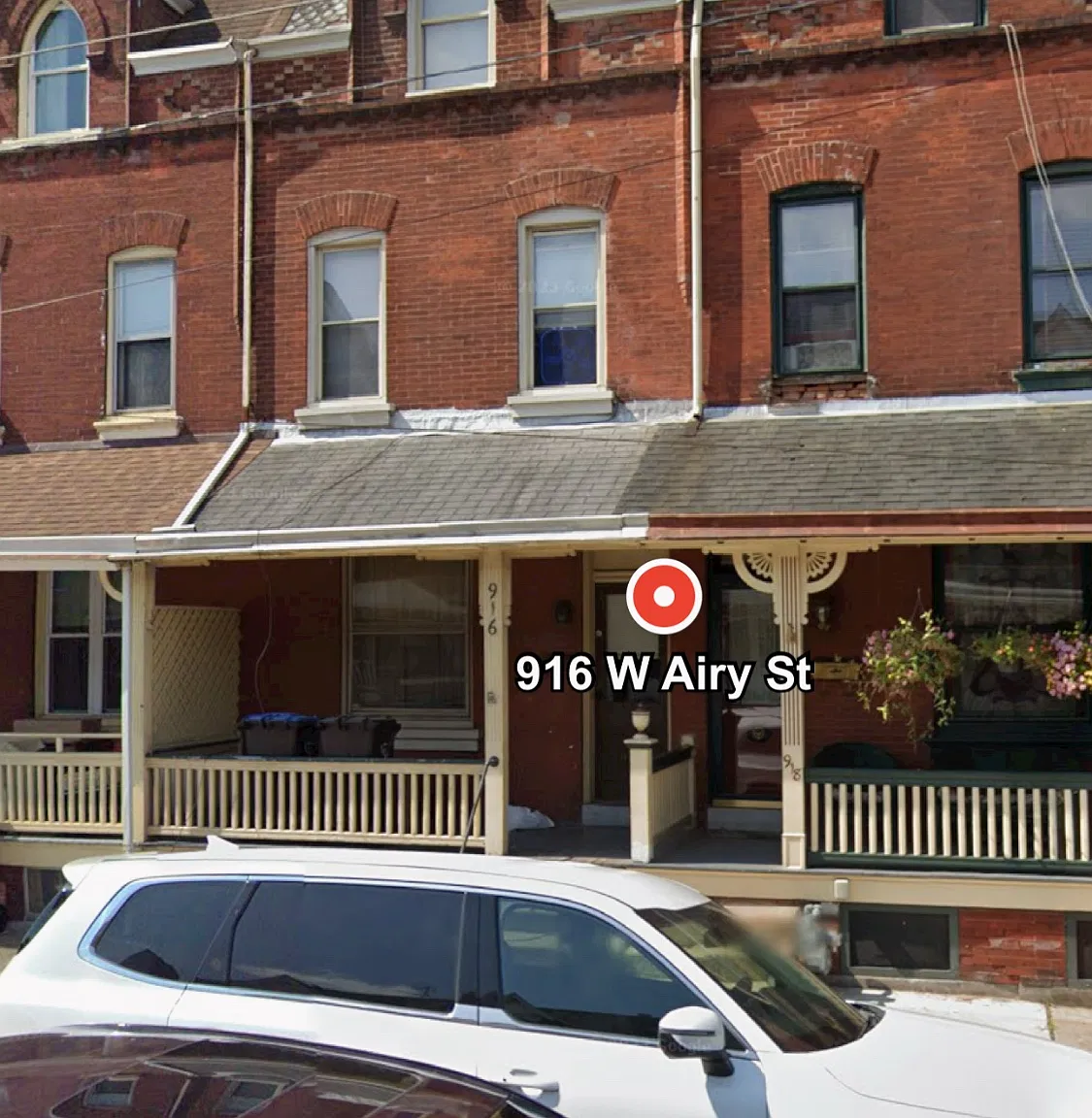 916 W Airy St — Photo 1