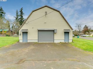17830 SE River Rd, Milwaukie, OR 97267