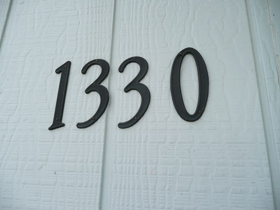 2nd image of 1330 N Edmonds Dr