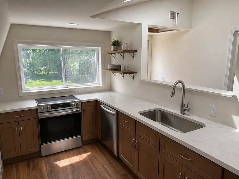 25 Maple St #B — Photo 1