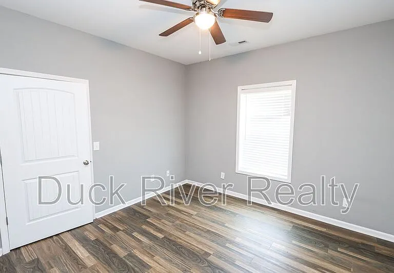 130 Westover Dr — Photo 11