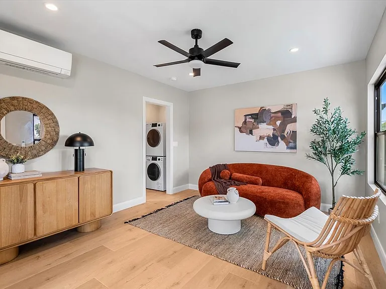 206 Olive St — Photo 5