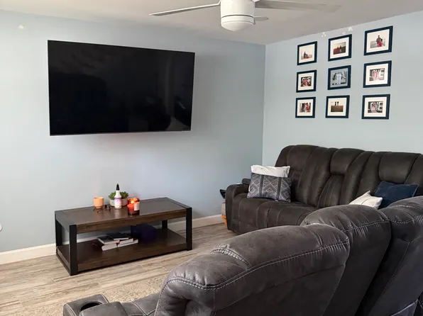 87 Pilgrim Cir, Methuen, MA 01844
