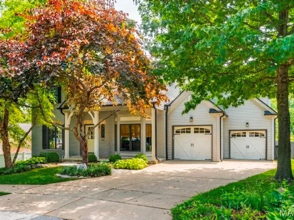 442 Woodlawn Grove Ln, Saint Louis, MO 63122