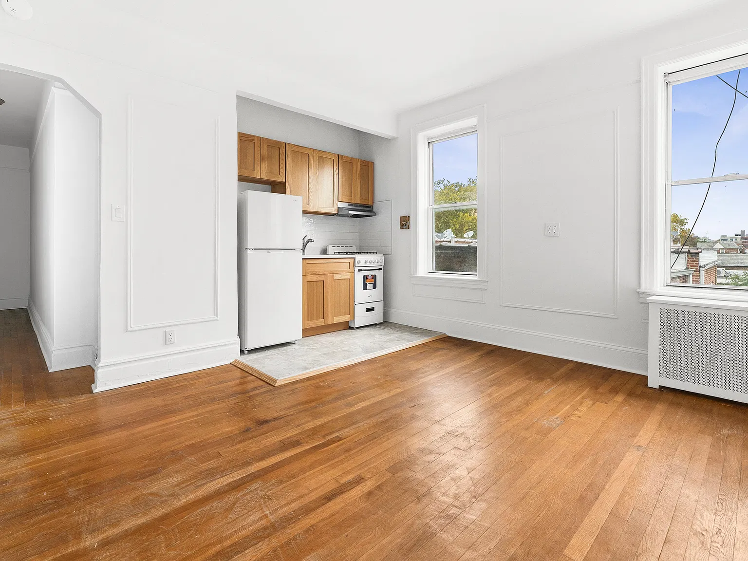 35-21 28th Street — Photo 3