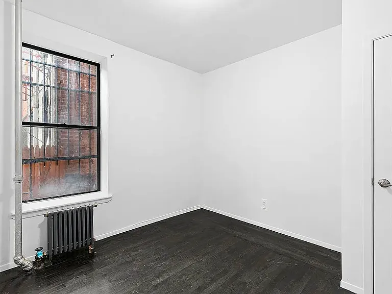 931 Putnam Ave #1 — Photo 6