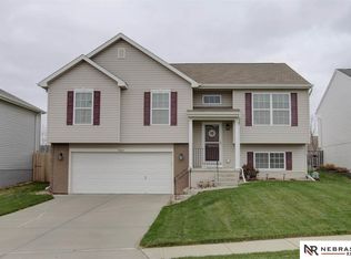 19612 Laci St, Omaha, NE 68135